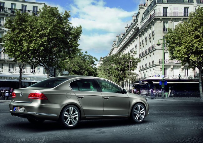 Нажмите на изображение для увеличения. 

Название:	vw-passat-2011_05-650x459.jpg 
Просмотров:	1606 
Размер:	119.1 Кб 
ID:	835