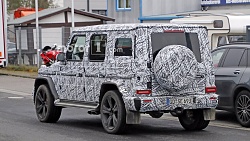 Нажмите на изображение для увеличения. 

Название:	2019-mercedes-benz-g-class-spy-photo.jpg 
Просмотров:	256 
Размер:	307.3 Кб 
ID:	12707