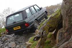 Нажмите на изображение для увеличения. 

Название:	1993_land-rover_range-rover_r34_fe_1215101_717.jpg 
Просмотров:	53 
Размер:	97.4 Кб 
ID:	1723